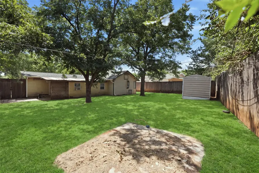 1218 Diana Drive, Arlington, TX 76011 - #2
