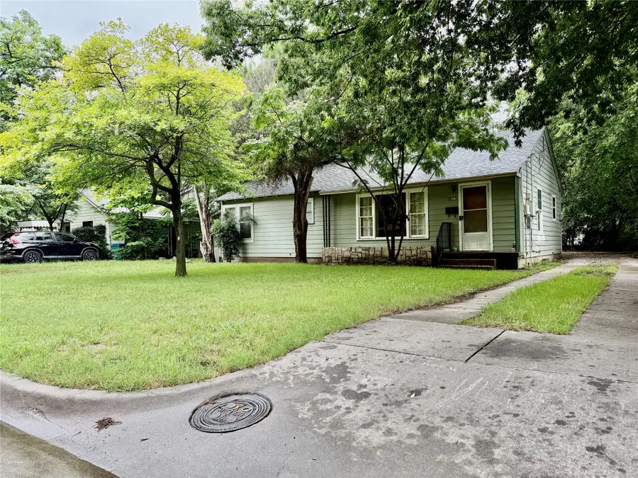 1009 Denton Street, Denton, TX 76201 - #2
