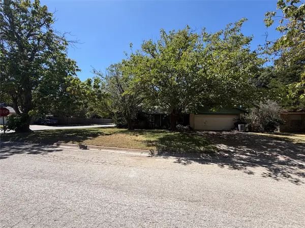 432 Steeple Ridge Road, Everman, TX 76140