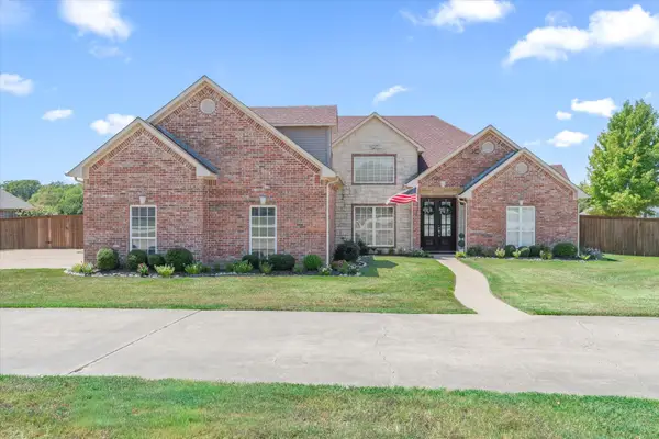117 Lake Meadow Boulevard, Canton, TX 75103