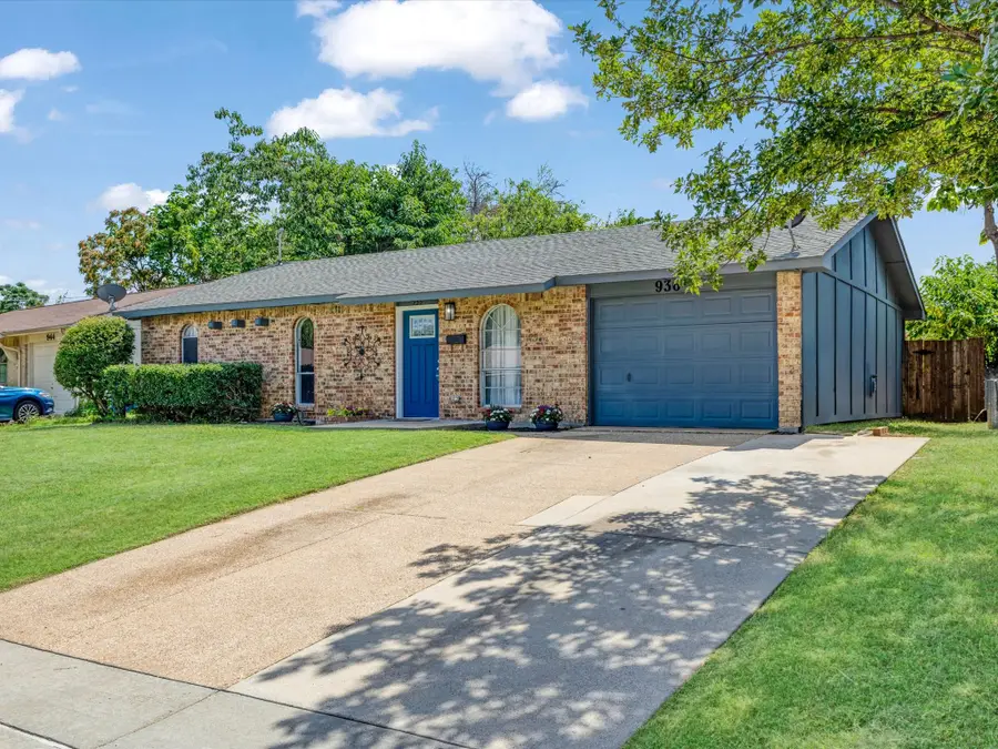 936 Elmwood Drive, Lewisville, TX 75067 - #2