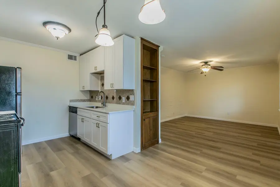 1214 Baylor Avenue #205, Waco, TX 76706 - #2