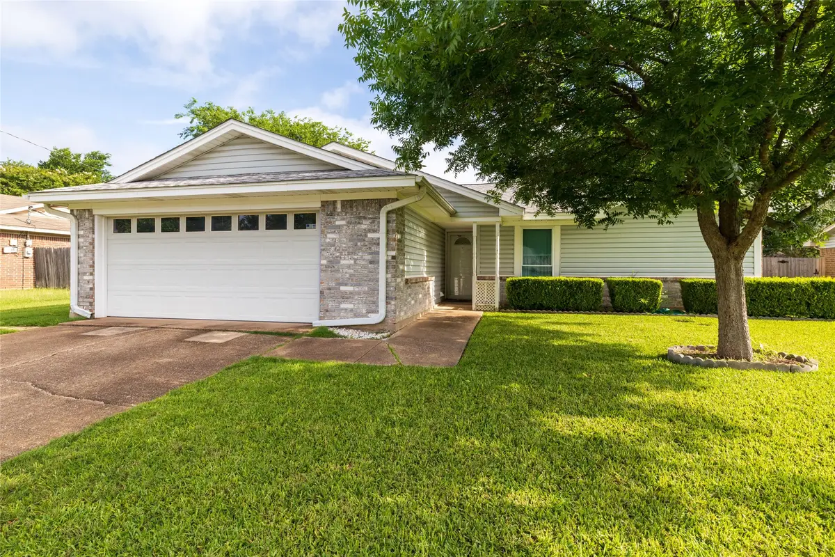 1309 Mercedes Street, Benbrook, TX 76126 - #1