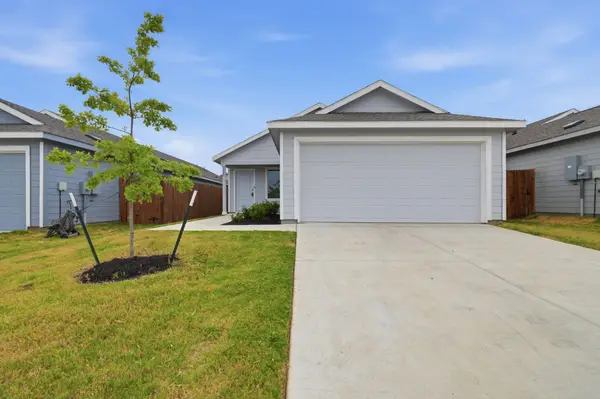 225 Poplar Place, Wilmer, TX 75172