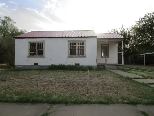 717 S 5th Street, Memphis, TX 79245