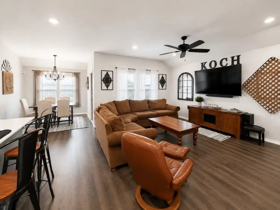 1200 Fairbanks Drive, Ennis, TX 75119 - #3