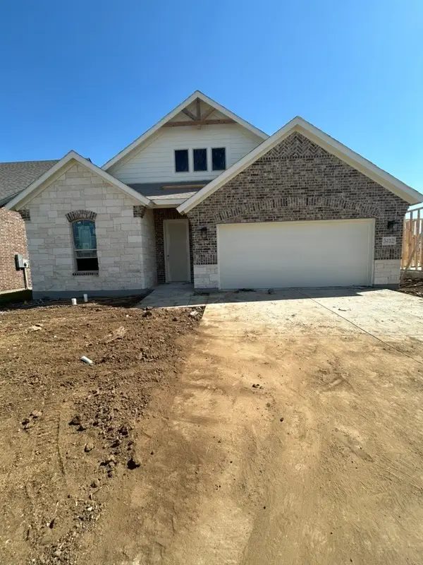 3412 Helena Street, Gainesville, TX 76240