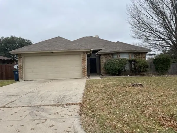 5800 Stone Meadow Lane, Fort Worth, TX 76179