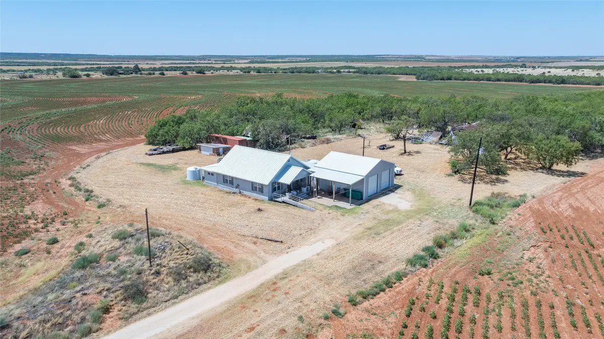 136 County Road 428, Sweetwater, TX 79556 - #1