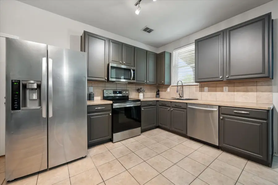 517 Zachum Drive, Arlington, TX 76002 - #3