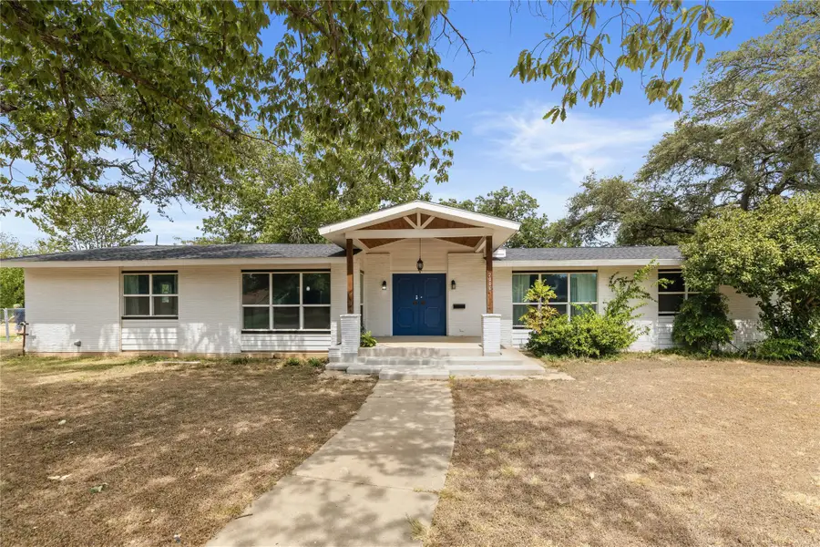 2006 11th Street, Brownwood, TX 76801 - #3