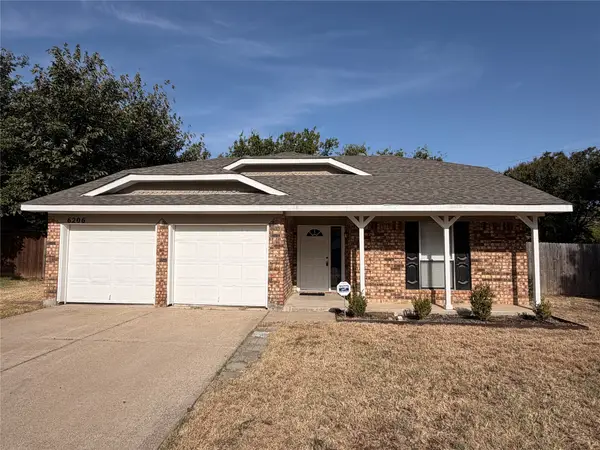 6206 Fernwood Drive, Arlington, TX 76001