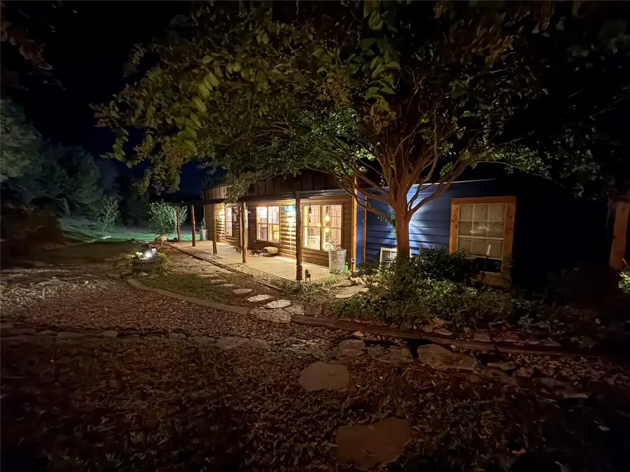 1393 Shady Oaks Circle, Glen Rose, TX 76043 - #2