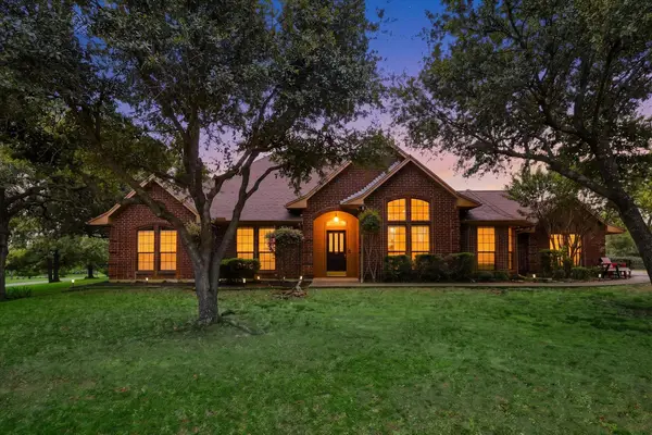1332 Rolling Acres Drive, Argyle, TX 76226