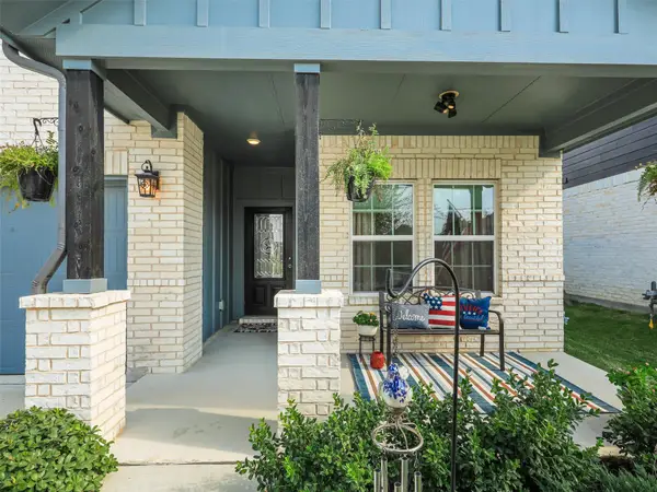 3921 Bluestem Boulevard, Argyle, TX 76226