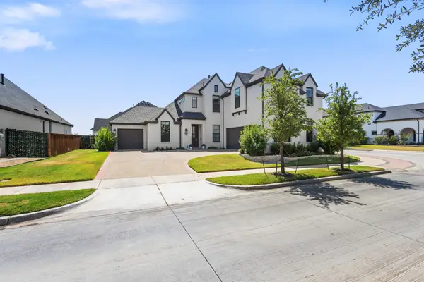 4719 Cypress Thorn Drive, Arlington, TX 76005
