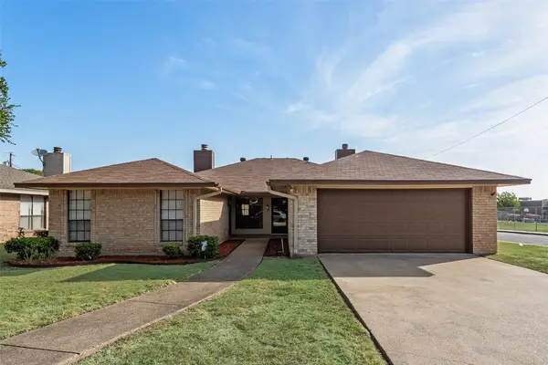 215/217 Silver Creek Drive, Duncanville, TX 75137