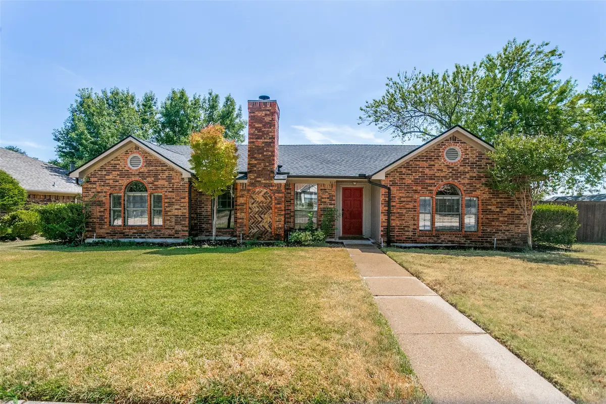 928 Ledgemont Drive, Plano, TX 75025 - #1