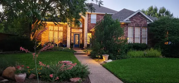 4816 Bellflower Way, Fort Worth, TX 76123
