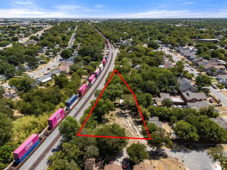 15 Wilkes Avenue, Dallas, TX 75227 - #3