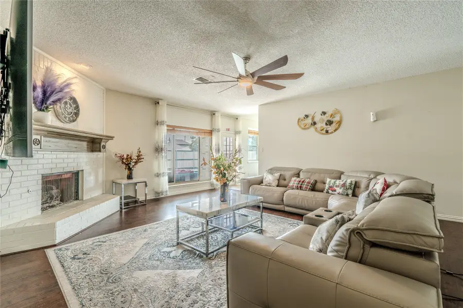 6802 Silver Lake Drive, Rowlett, TX 75089 - #2