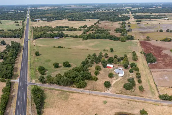 3016 County Road 4405, Commerce, TX 75428