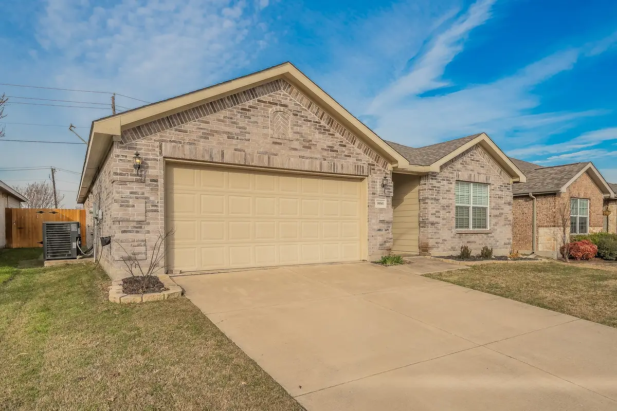 10541 Rising Knoll Lane, Fort Worth, TX 76131 - #1