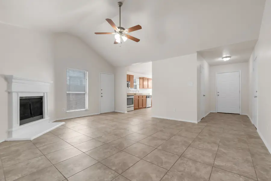 1039 Caliente Drive, Grand Prairie, TX 75051 - #3