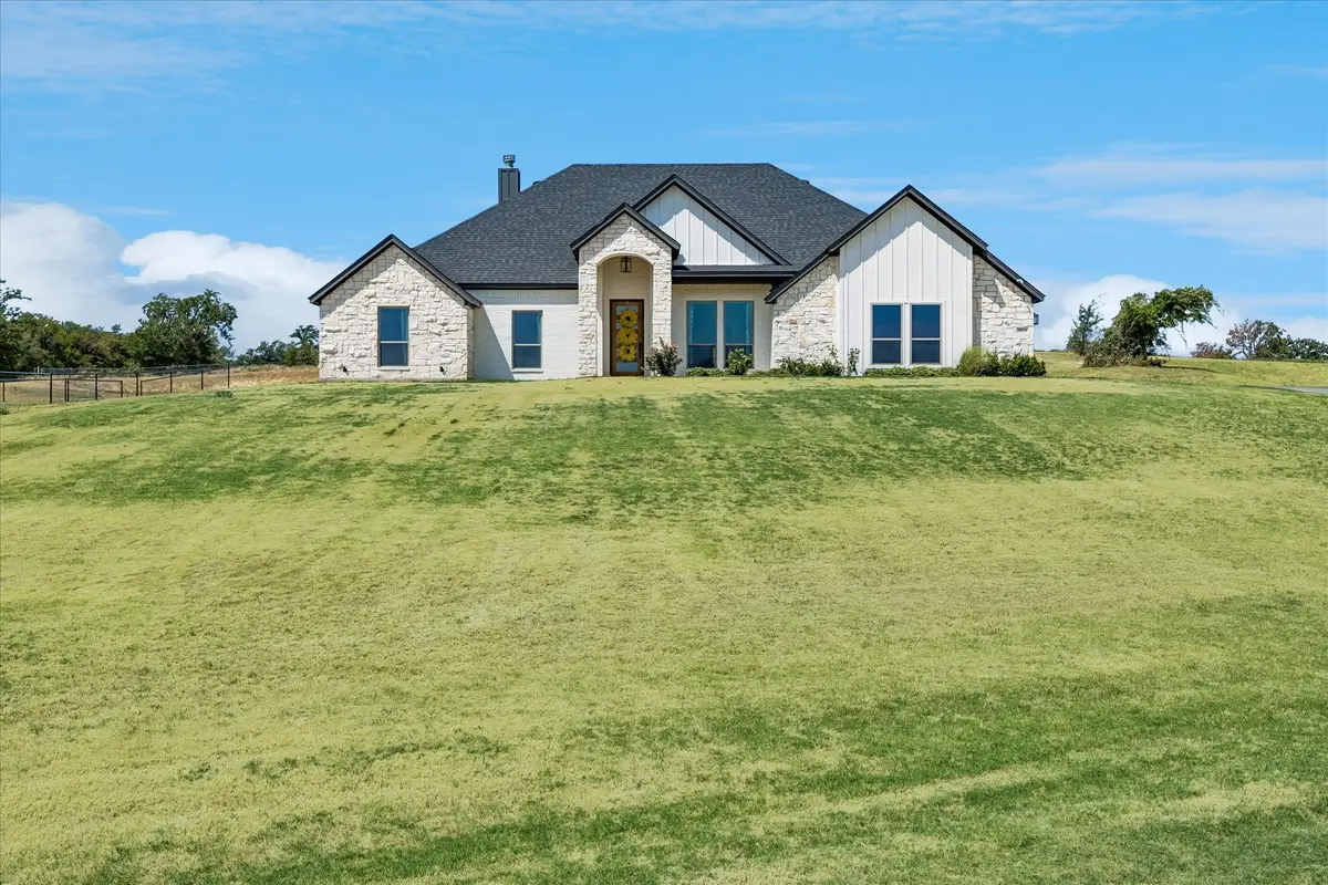 10020 Valley Oak Court, Springtown, TX 76082 - #1