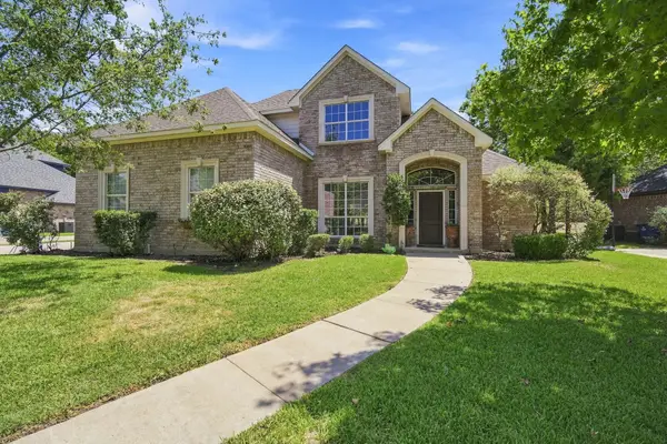 1207 Oak Creek Drive, Ennis, TX 75119