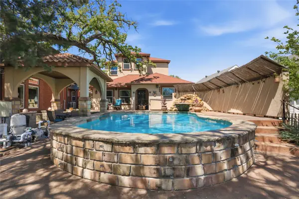108 Marina View Court, Weatherford, TX 76087