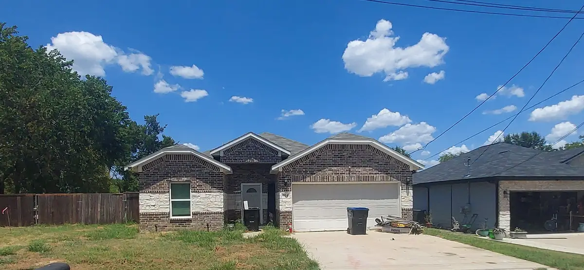914 Park Street, Greenville, TX 75401 - #1