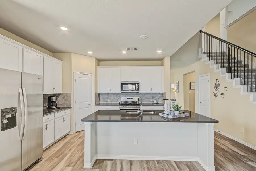 3020 Prairie Trail Avenue, Aubrey, TX 76227 - #3