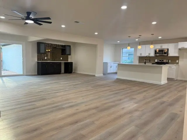 12911 Mitchwin Road, Farmers Branch, TX 75234 - #2