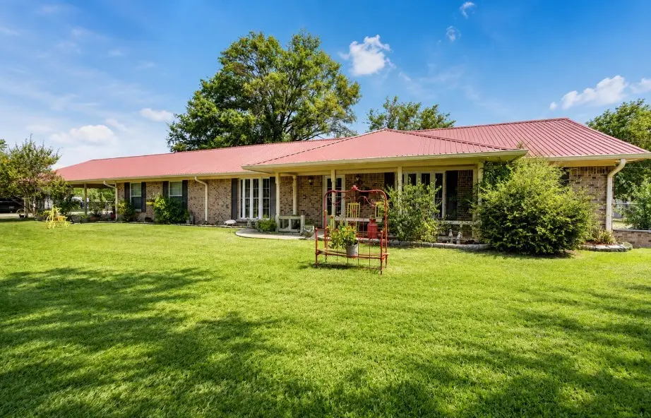 1022 Robin Road, Oak Ridge, TX 75161 - #1