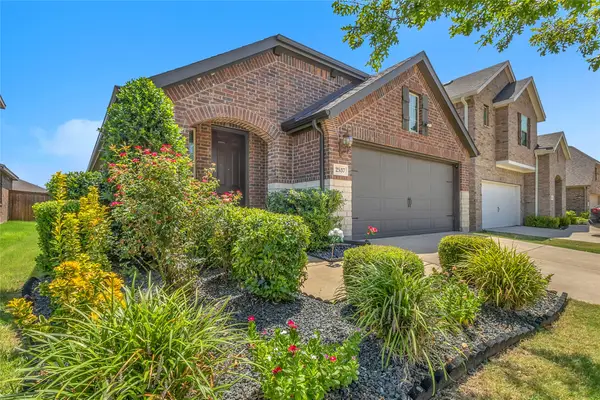 2537 Pettus Drive, Forney, TX 75126