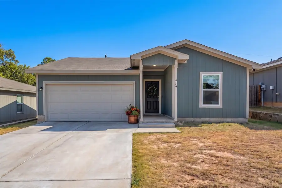 414 E Munson Street, Denison, TX 75021 - #2