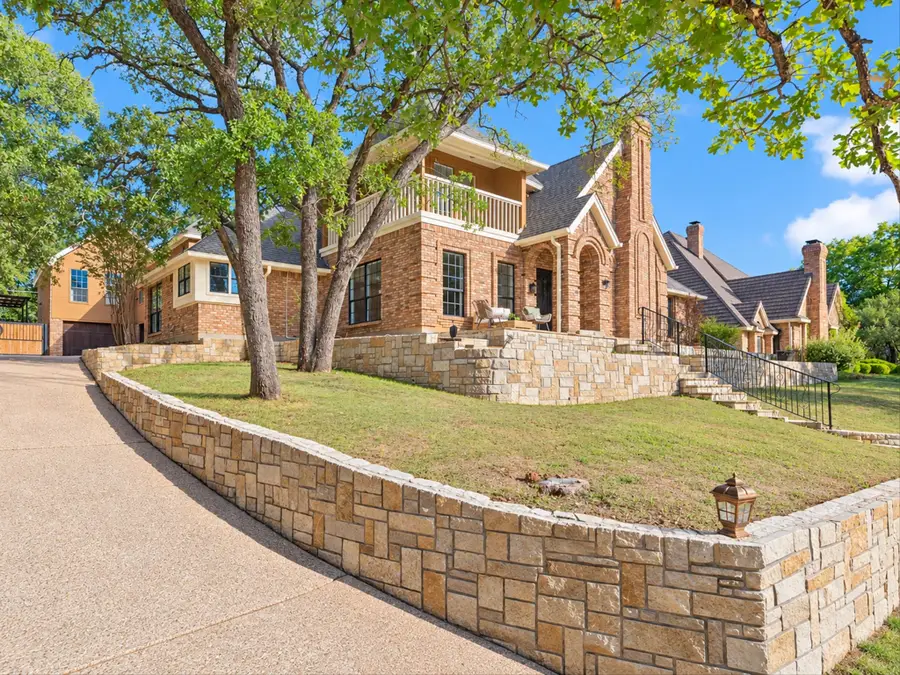 3509 Brentwood Drive, Colleyville, TX 76034 - #3
