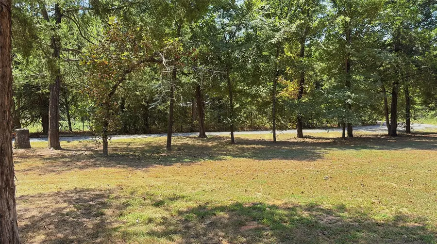 45 Country Place Lane, Valley View, TX 76272 - #2