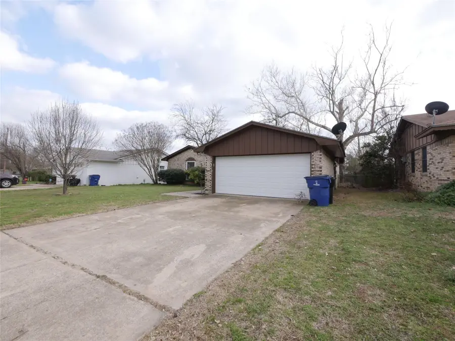 2702 Shawn Drive, Denison, TX 75020 - #2