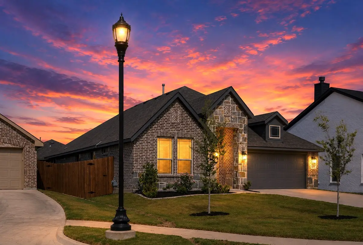 609 Pawprint Hollow, Godley, TX 76044 - #1