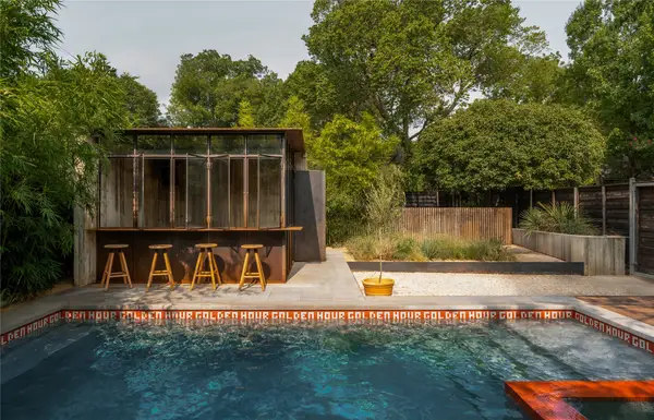 938 N Clinton Avenue, Dallas, TX 75208