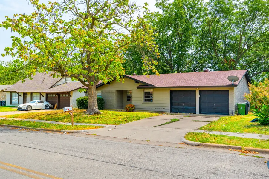 1208 E Timberview Lane, Arlington, TX 76014 - #3
