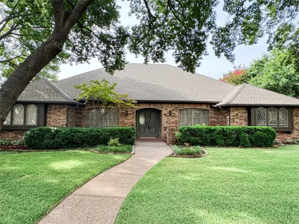 1912 Deerfield Drive, Plano, TX 75023