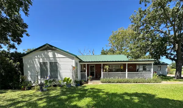 1001 Highway 36, Comanche, TX 76442