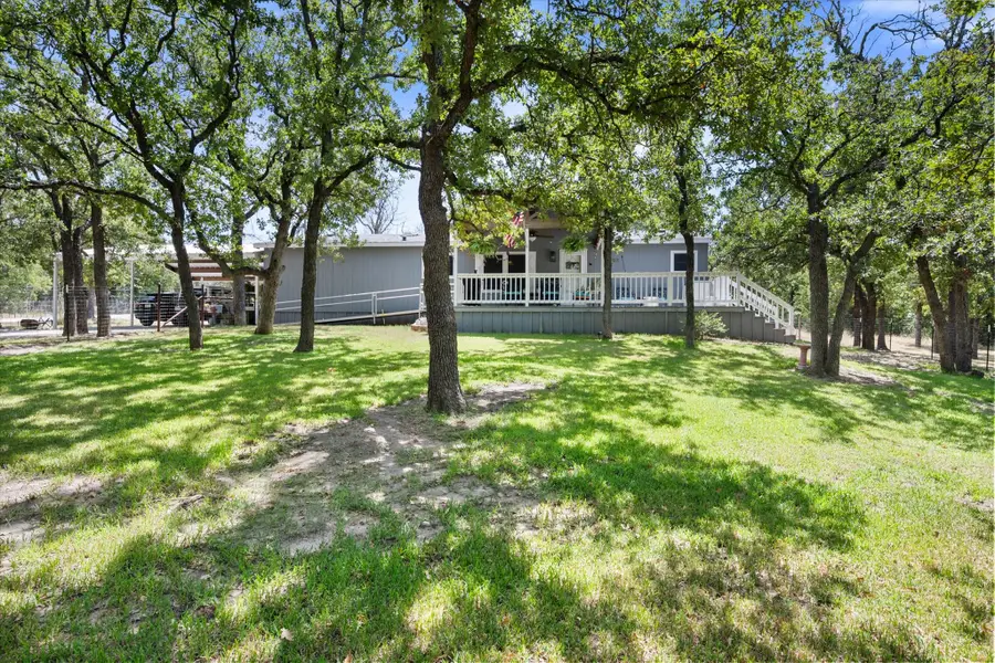 576 Threatt, Weatherford, TX 76088 - #3