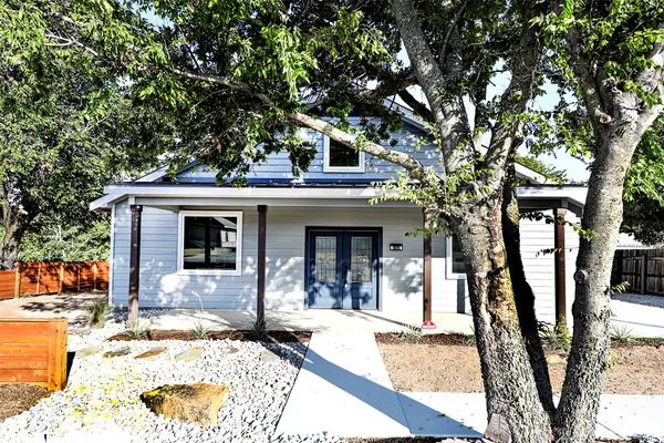 202 Strong Street, Bowie, TX 76230