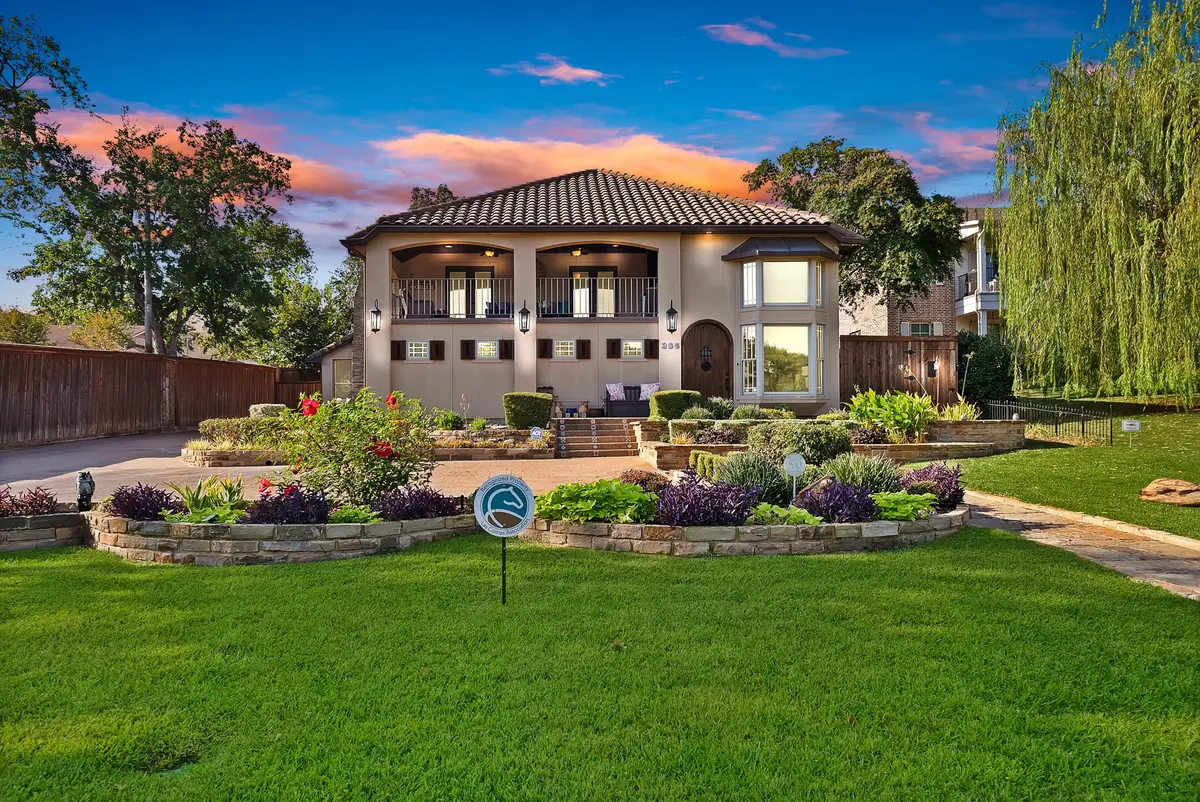306 E Rochelle Boulevard, Irving, TX 75062 - #1