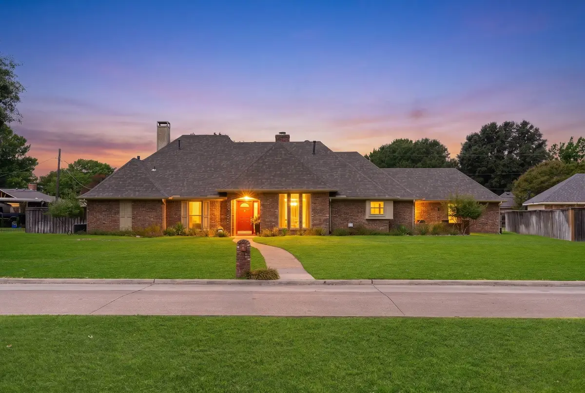 221 Manor Way, Sunnyvale, TX 75182 - #1