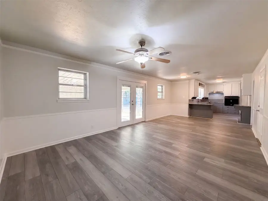 5421 Bonnie Wayne Street, Haltom City, TX 76117 - #3